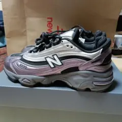 ニューバランス　1000