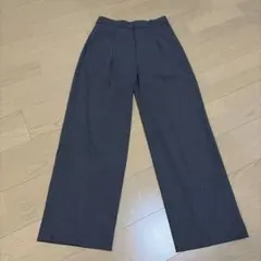 【美品】ユニクロ⭐︎ワイドタックパンツM⭐︎グレー