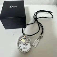 【希少限定品】Dior クリスタル ボレアル リップグロスペンダントのサムネイル