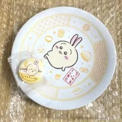ちいかわ くら寿司 うさぎ 寿司皿 & 缶バッジ 2点セット