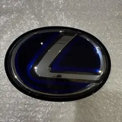 Lexus ミリ波レーダー　プリクラッシュ　エンブレム