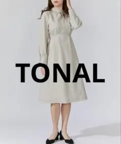 【極美品】TONALゴールド釦ハイウエストワンピース M オケージョンのサムネイル