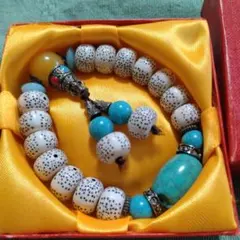 天然石ビーズブレスレット（星月菩提樹　他）