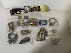 ピンバッジ• ブローチ・ネックレスセット まとめ売り