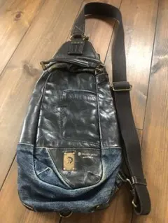 ディーゼル　DIESEL. ショルダー　ボディー　バック