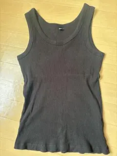 【ユニクロ】リブタンクトップ２枚セット