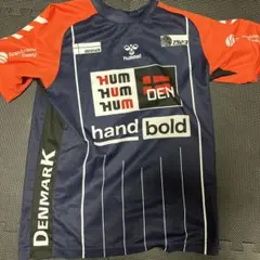 Item thumbnail for item aae10295-7f83-4c9a-826a-6795d2068d33