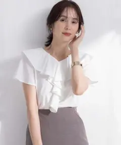 【組曲】新品ブラウスライクラッフル カットソー