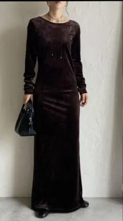 ワンピース 長袖ロング丈バックオープンベロアワンピース