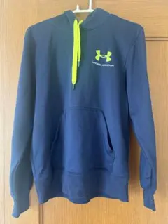 UNDER ARMOUR ネイビー パーカー S/M