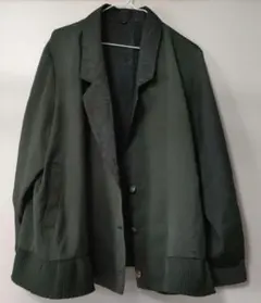 ダークグリーン ボタン付きジャケット
