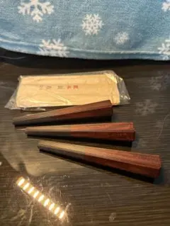 本体比較的美品　津軽三味線　一本溝　正寸　太棹　糸巻き紅木張　べっ甲バチ　東触り 本体比較的美品 津軽三味線 一本溝 正寸 太棹 糸巻き紅木張