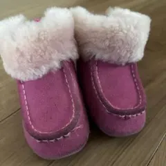 UGGピンクファー付きスエードブーツ