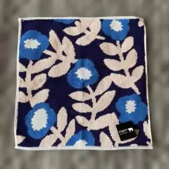 【新品未使用品】kippis ハンドタオル 花柄