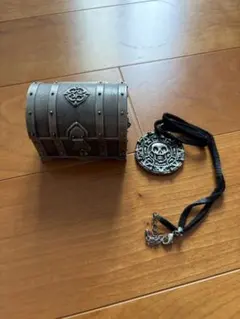 非売 希少品 パイレーツオブカリビアン 宝箱 ボックス コンパス