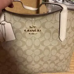 COACH シグネチャー トートバッグ ベージュのサムネイル
