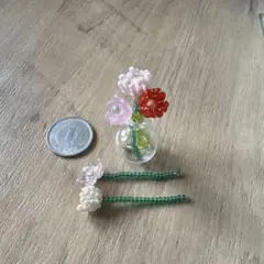 丸い花瓶の生花セット