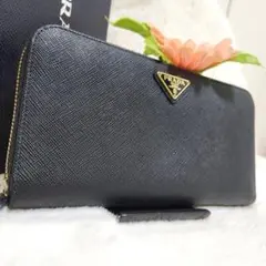 和希様お取り置き✨極美品　付属品完備✨プラダ　長財布　ラウンドファスナー サフィ