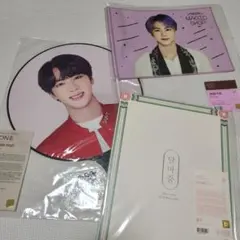 BTS ジン ソクジン JIN グッズセット うちわ フリップフォト フラッグ