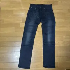 LEVI STRAUSS & CO. W28 L32