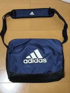 adidas ネイビー ショルダーバッグ スポーツバッグ