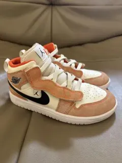 Nike Air Jordan 1 Mid ホワイト/オレンジ21.5cm