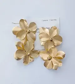 マットゴールド フラワー ピアス イヤリング ブライダル ハンドメイド