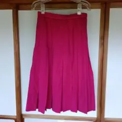ピンク プリーツスカート