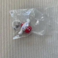 サンリオキャラクターズ いちごめじるしアクセサリー ガチャ　シナモン