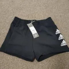 新品未使用　アディダス　ショートパンツ　150