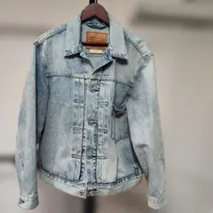 Item thumbnail for item c2fa0fcd-d471-4978-b5b2-82e36dc76b75