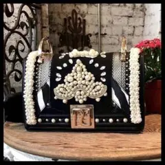 RIVER ISLAND パール刺繍 ビジュー ショルダーバッグ ファーベルトのサムネイル