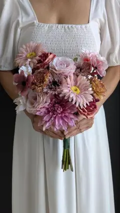 アーティフィシャルフラワー　ウエディングブーケ　クラッチブーケ　前撮り　ガーベラ