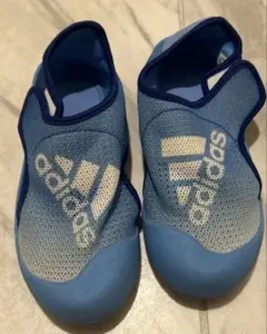 adidas キッズ サンダル 水色 19センチのサムネイル