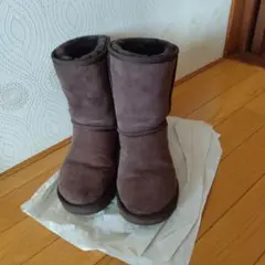 UGG　25cm　ショートブーツのサムネイル