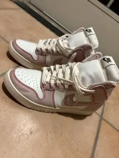 NIKE ダンクハイ ピンク ホワイト 27cm ハイカットのサムネイル