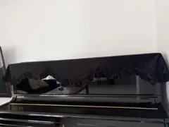벨벳 패브릭 러플이 달린 업라이트 피아노 탑 커버