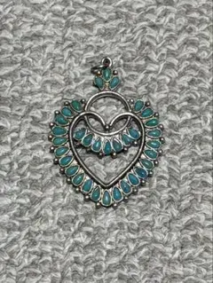 ヴィンテージ 70sボヘミアンハートターコイズ風 ネックレストップ ナバホ風