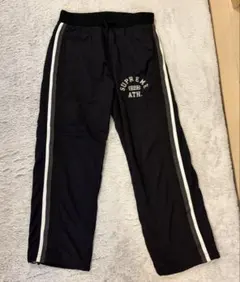 Supreme 23AW トラックパンツ 黒 S 美品 即日発送のサムネイル