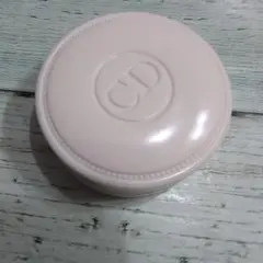 ディオール　クレームアブリコ　ネイルクリーム