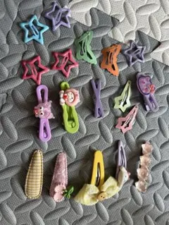 多色ヘアクリップ18個セット