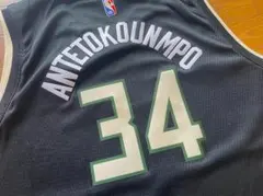 ナイキ｜新品｜ジャンプマン｜NBA｜ミルウォーキー・バックス｜バスケユニフォームのサムネイル
