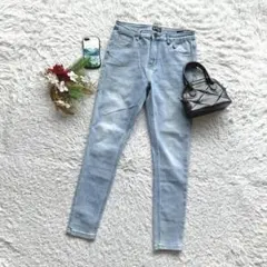 Item thumbnail for item 3013afc4-3e07-4715-9a76-5a04db3bdb15