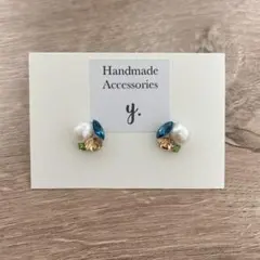 ハンドメイドピアス 淡水パールとスワロフスキークリスタル