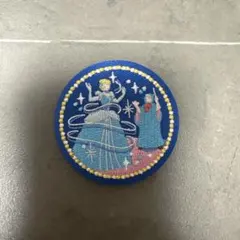 ディズニー刺繍缶バッジ　シンデレラ
