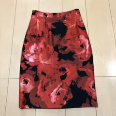 お値下げ　新品♪ピンキー＆ダイアン　花柄タイトスカート
