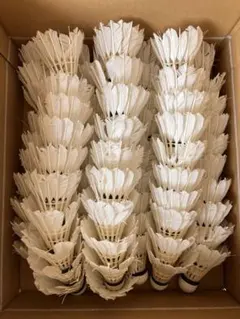 中古バドミントンシャトル130球〜 - メルカリ