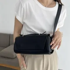 La peau de gem itti ブラック ショルダーバックブラック - メルカリ