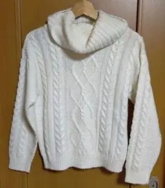 INGNI アイボリー ケーブルニット セーター