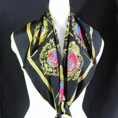 美品　 HERMES エルメス 大判シルクスカーフ カレ90 D620